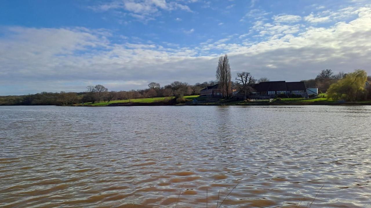 Sandown On The Creek Wootton Bridge  Εξωτερικό φωτογραφία